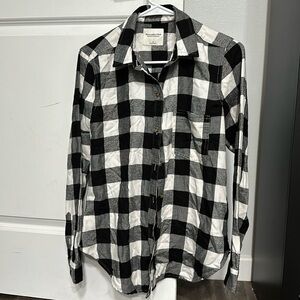 Women’s Size S Abercrombie & Fitch button up